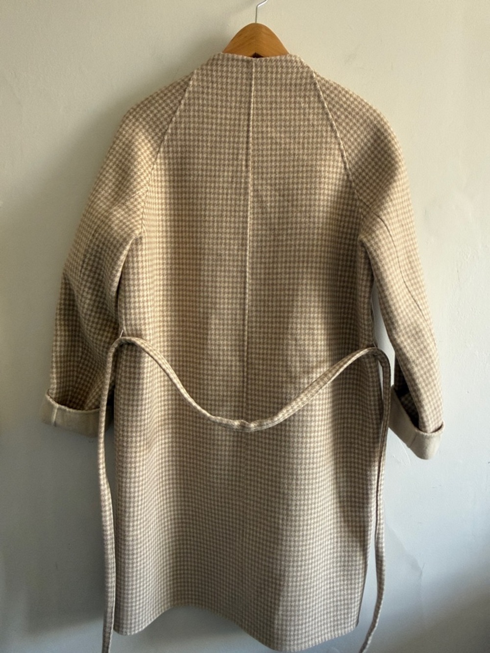 Theory wool & cashmere Beige Houndstooth Belted Robe Coat - Picture 6 of 9